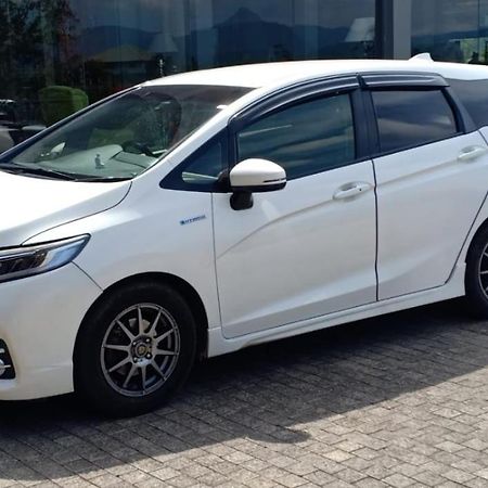 Kavee Transit Hotel Katunayaka Bagian luar foto